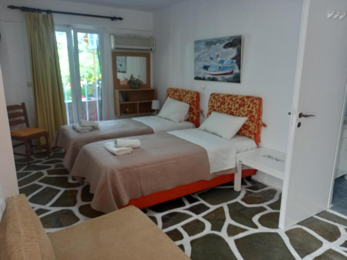 Villa Rena Batsi  Room photo