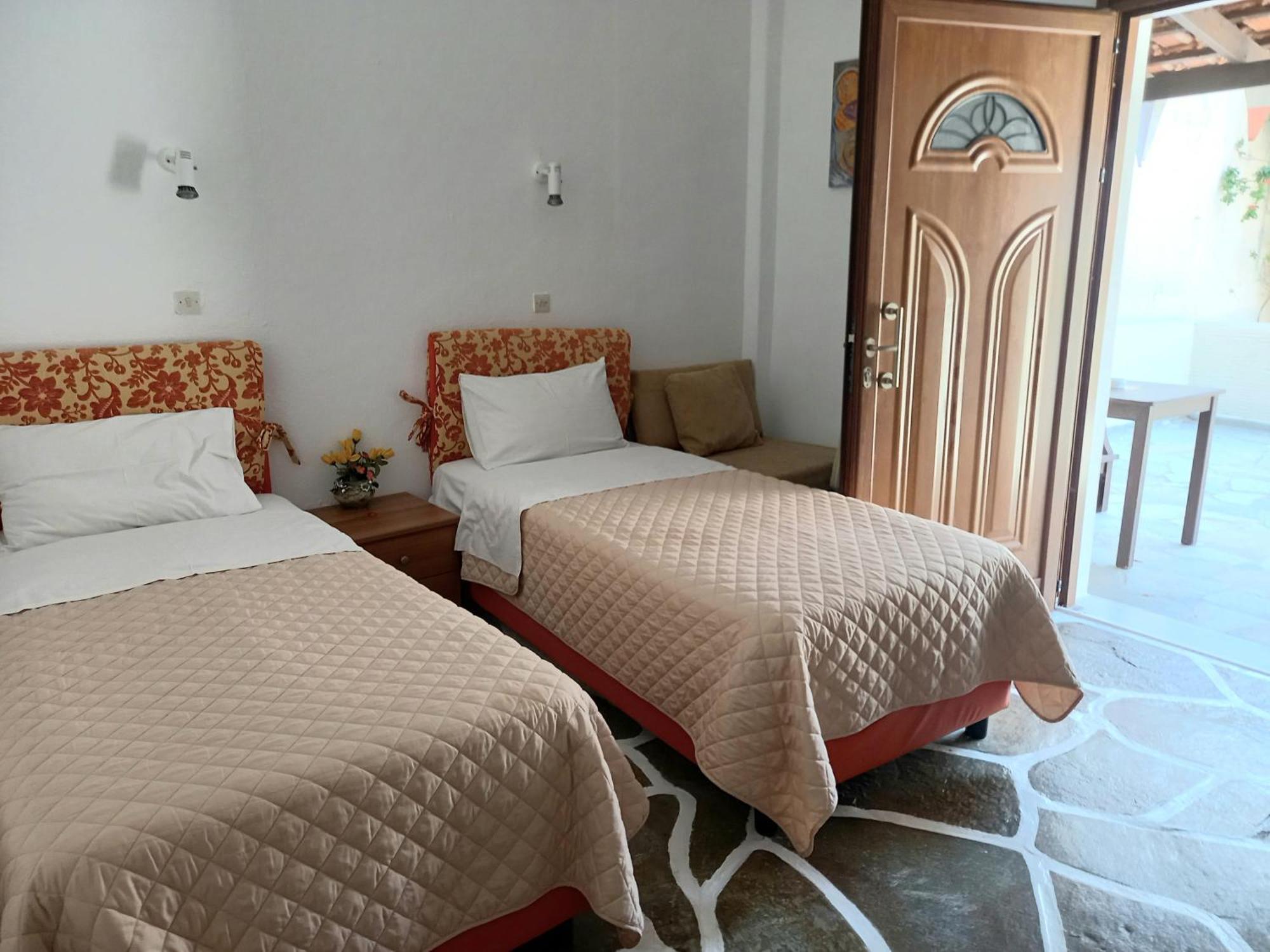 Villa Rena Batsi  Room photo